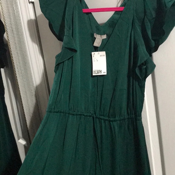 Holiday dress - Picture 3 of 4